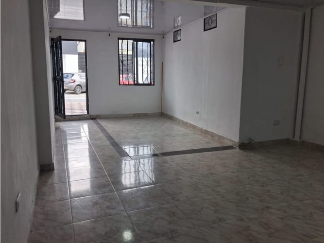 Casa de 4 alcobas en arriendo en La Cabaña, Armenia, 120 m² · foto 2 de 12