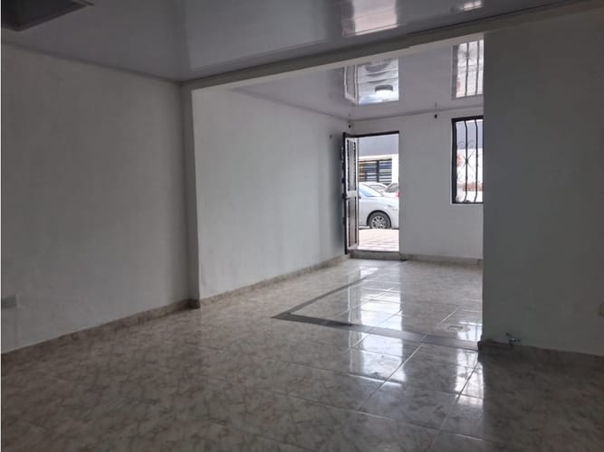 Casa de 4 alcobas en arriendo en La Cabaña, Armenia, 120 m² · foto 3 de 12