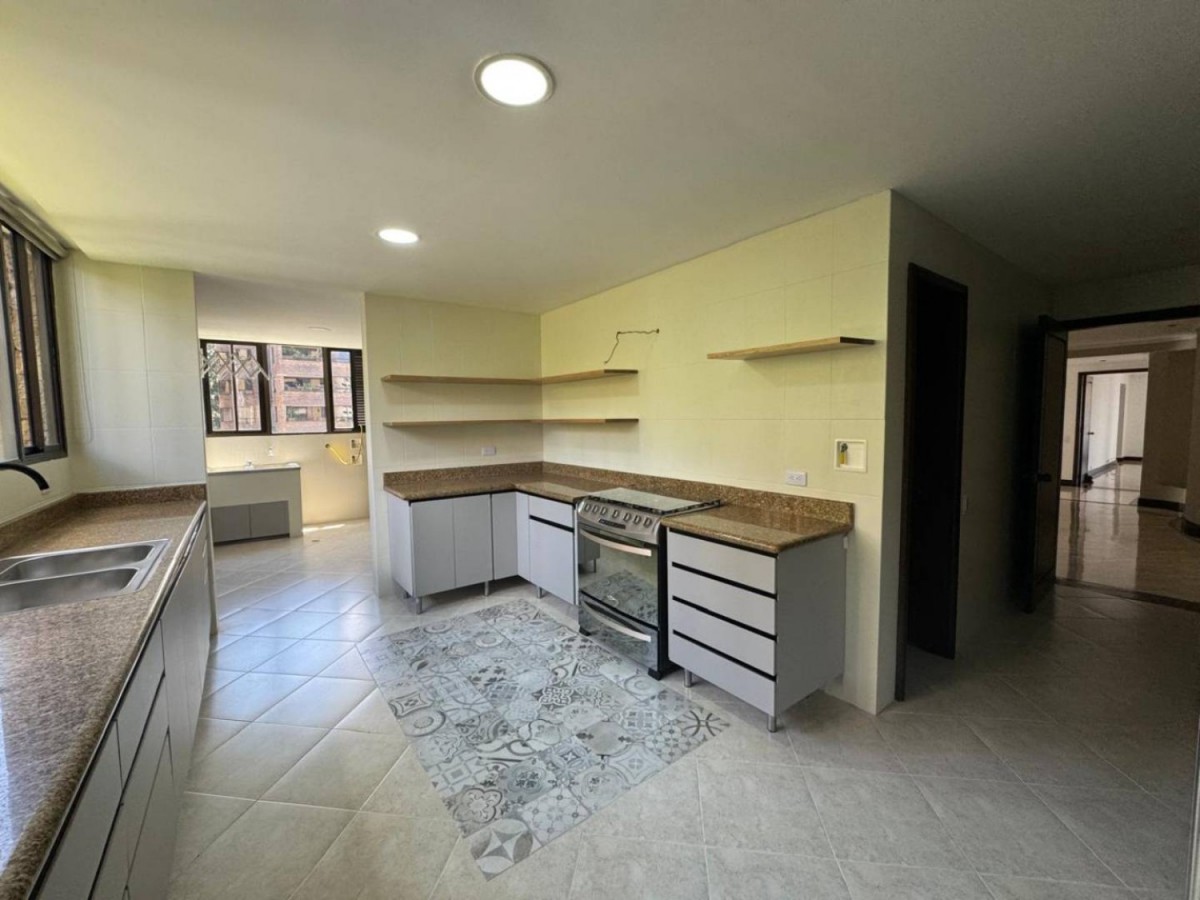 Apartamento en arriendo en San Lucas, Medellín · foto 8 de 23