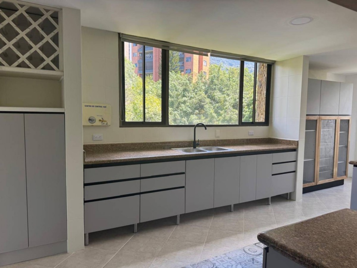 Apartamento en arriendo en San Lucas, Medellín · foto 9 de 23