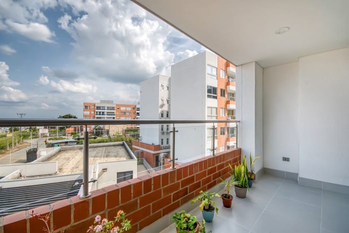 Apartamento de 2 alcobas en venta en Bellavista, Cali, 83 m² · foto 2 de 24