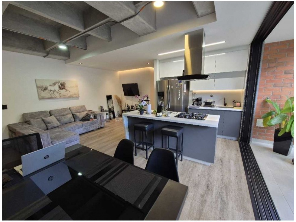 Apartamento en venta en Cumbres, Envigado · foto 5 de 17