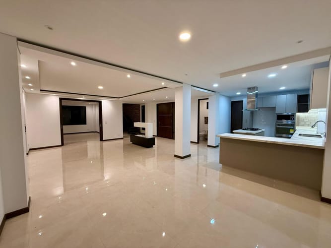 Casa de 3 alcobas en venta en Siberia, Cota, 197 m² · foto 6 de 16