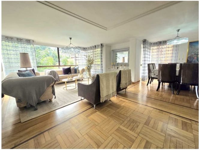 Apartamento de 4 alcobas en venta en Las Lomas, Medellín, 171 m² · foto 2 de 18