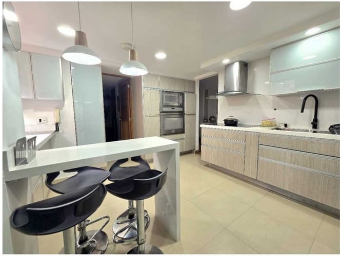 Apartamento de 4 alcobas en venta en Las Lomas, Medellín, 171 m² · foto 7 de 18