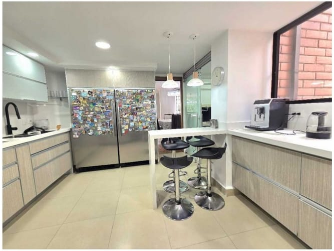 Apartamento de 4 alcobas en venta en Las Lomas, Medellín, 171 m² · foto 8 de 18