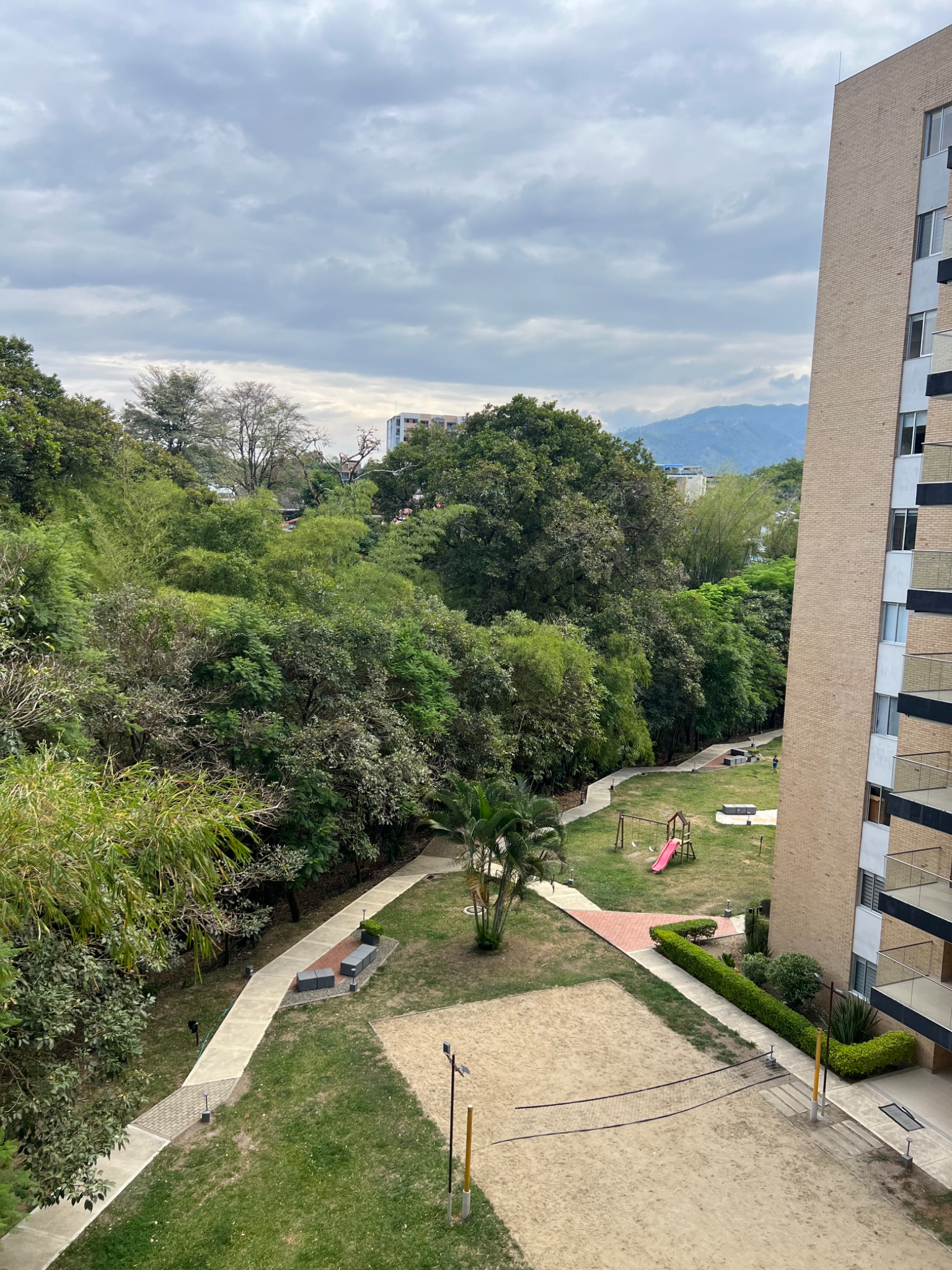 Apartamento en arriendo en Tierra Linda Del Vergel, Ibagué · foto 2 de 11