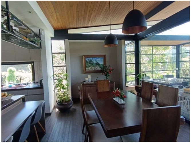 Casa de 3 alcobas en venta en Guamito, La Ceja, 330 m² · foto 4 de 17