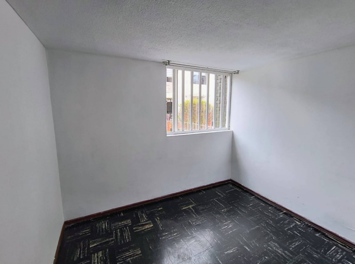 Casa en venta en San Fernando Occidental, Bogotá · foto 10 de 24
