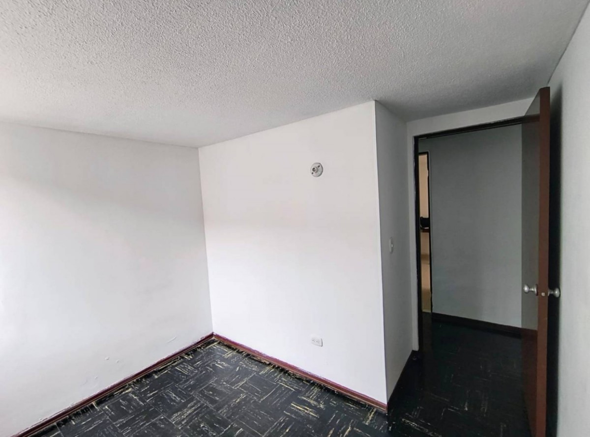 Casa en venta en San Fernando Occidental, Bogotá · foto 11 de 24