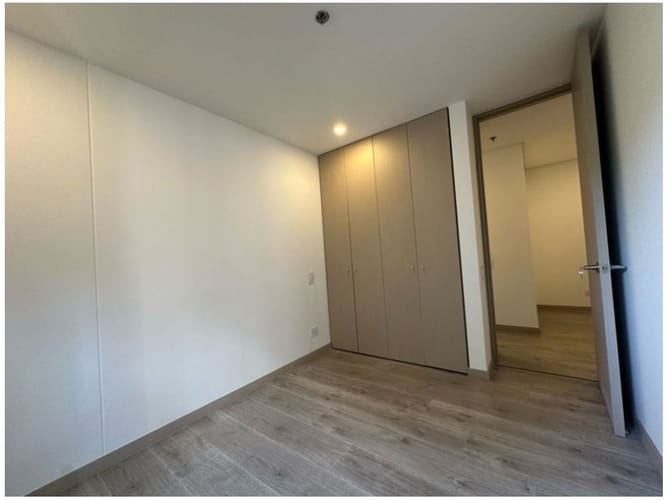 Apartamento de 3 alcobas en venta en Altos Del Poblado, Medellín, 89 m² · foto 14 de 23
