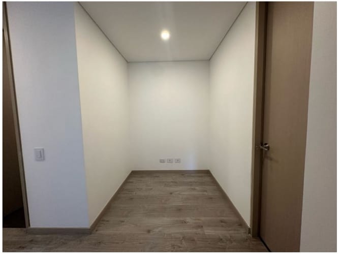 Apartamento de 3 alcobas en venta en Altos Del Poblado, Medellín, 89 m² · foto 16 de 23
