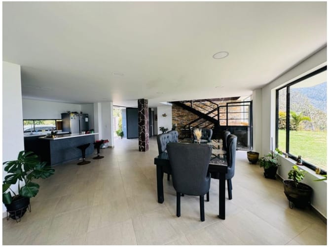Casa de 4 alcobas en venta en Perez, Bello · foto 4 de 24