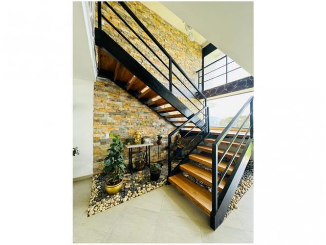 Casa de 4 alcobas en venta en Perez, Bello · foto 14 de 24
