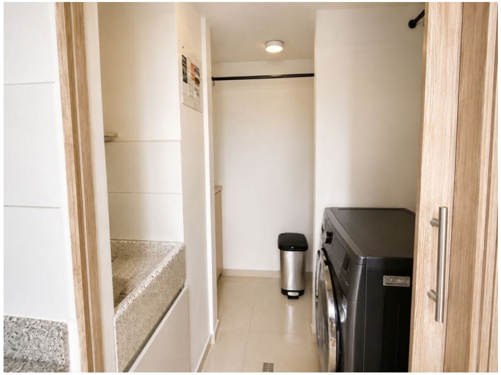 Apartamento en venta en Suramérica, La Estrella · foto 9 de 17