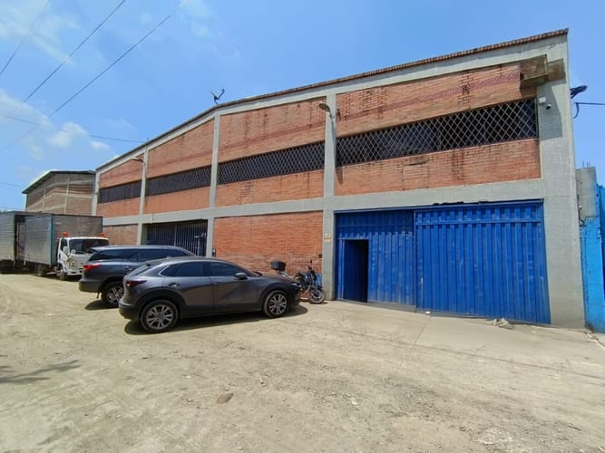 Bodega en venta en Cencar- Yumbo, Yumbo, 1343 m² · foto 2 de 24