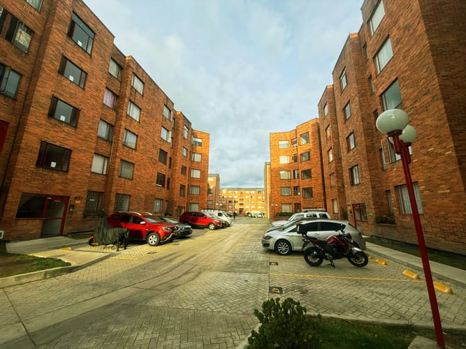 Apartamento en venta en Villa Del Prado, Bogotá · foto 9 de 17