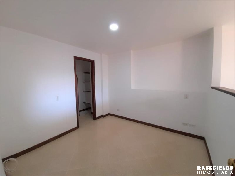 1BR Apartment in Laureles (39 m²) - 2