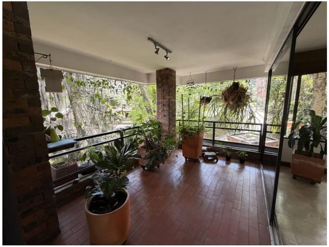 Apartamento de 3 alcobas en venta en Las Lomas, Medellín, 174 m² · foto 2 de 23