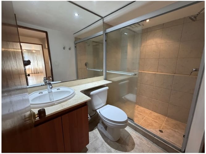 Apartamento de 3 alcobas en venta en Las Lomas, Medellín, 174 m² · foto 13 de 23