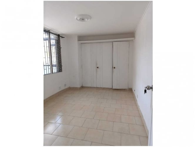 Apartamento en venta en Los Naranjos, Medellín · foto 5 de 14