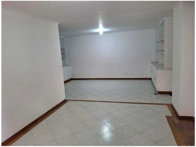 Apartamento en venta en Los Naranjos, Medellín · foto 9 de 14