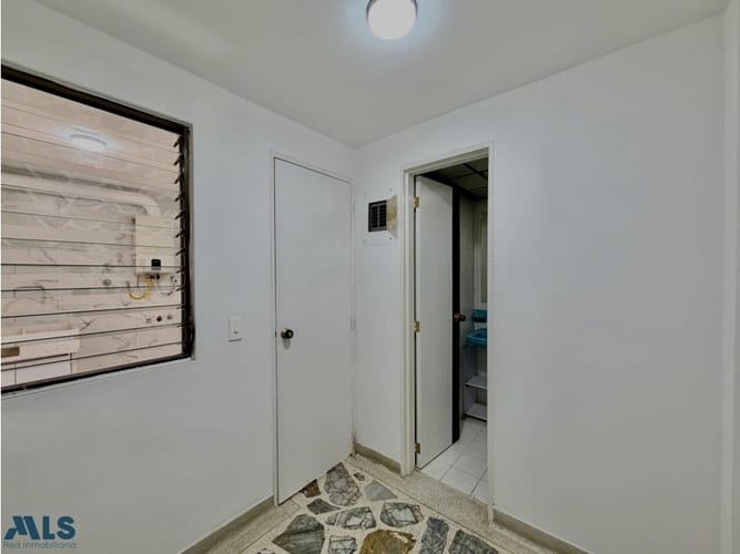 Apartamento de 3 alcobas en venta en El Poblado, Medellín, 143 m² · foto 5 de 13