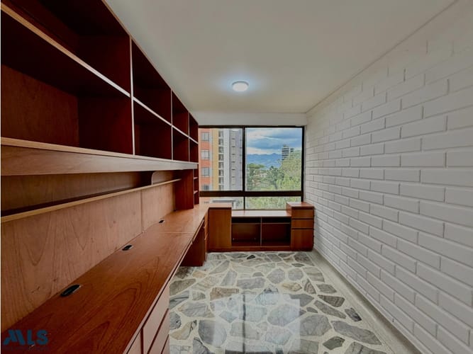 Apartamento de 3 alcobas en venta en El Poblado, Medellín, 143 m² · foto 10 de 13