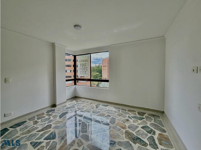 Apartamento de 3 alcobas en venta en El Poblado, Medellín, 143 m² · foto 11 de 13