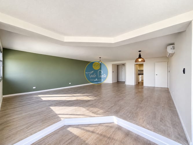 Alquiler Anual Apartamento de 3 Dormitorios, Reciclado, Sin Muebles, sobre Roosevelt Punta del Este · Foto 4