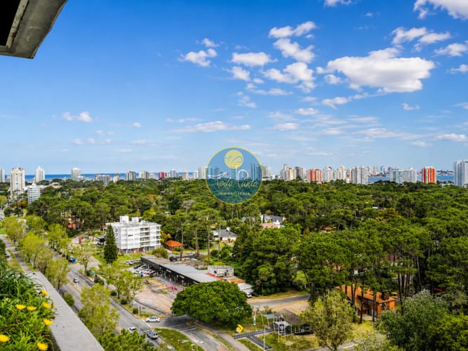 Alquiler Anual Apartamento de 3 Dormitorios, Reciclado, Sin Muebles, sobre Roosevelt Punta del Este · Photo 7