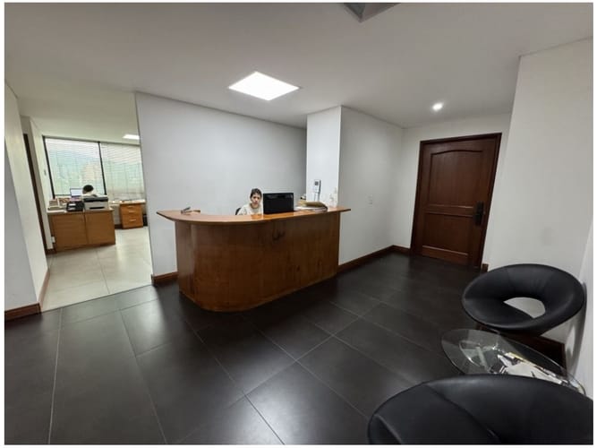Oficina en venta en La Aguacatala, Medellín, 135 m² · foto 7 de 21
