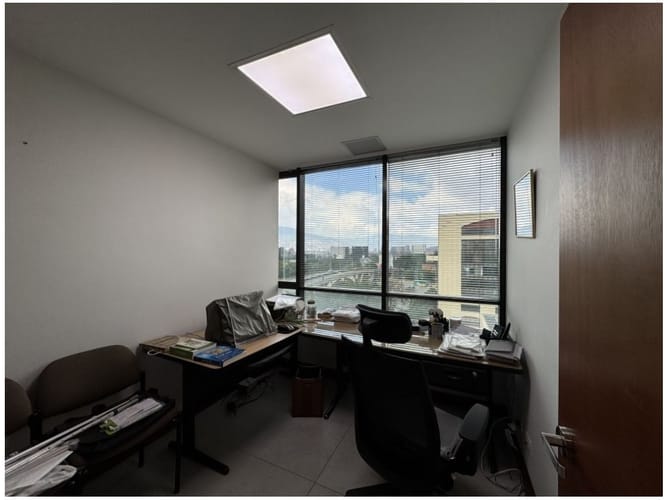 Oficina en venta en La Aguacatala, Medellín, 135 m² · foto 21 de 21