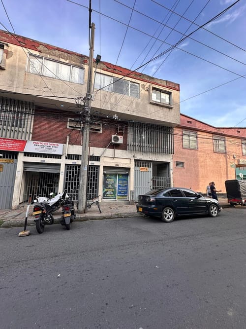 Bodega en venta en San Nicolas, Cali, 350 m² · foto 14 de 21