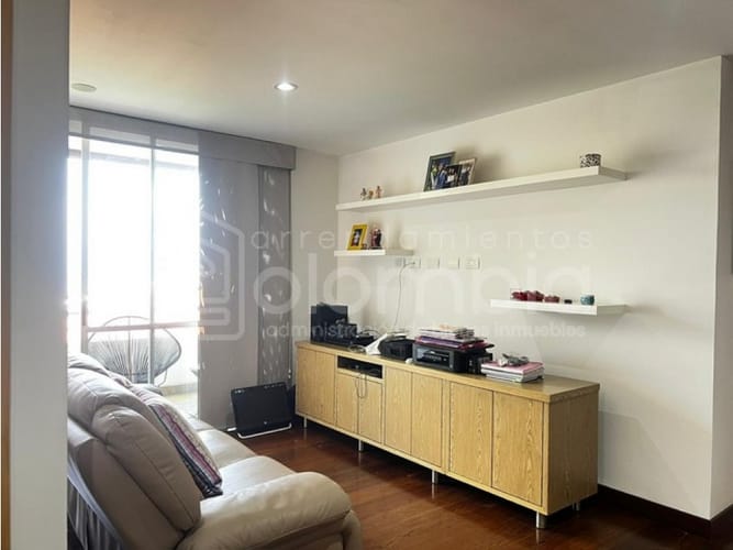 Casa de 3 alcobas en venta en Loma Del Escobero, Envigado, 360 m² · foto 14 de 24