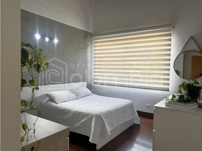 Casa de 3 alcobas en venta en Loma Del Escobero, Envigado, 360 m² · foto 16 de 24