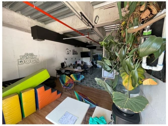 Local en venta en El Poblado, Medellín, 40 m² · foto 6 de 7