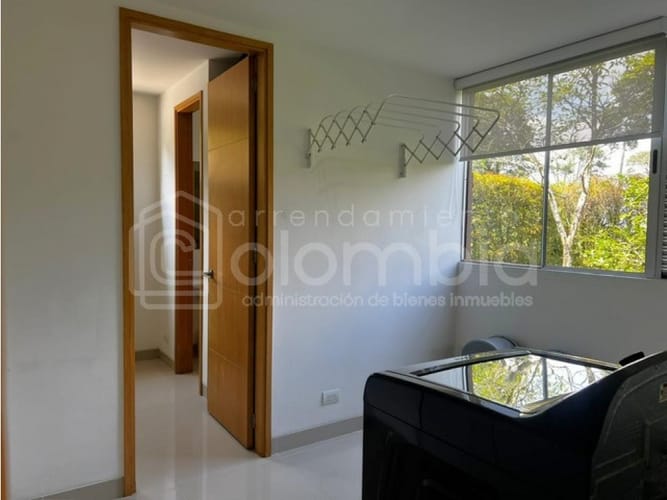 Casa de 3 alcobas en venta en Loma Del Escobero, Envigado, 360 m² · foto 21 de 24