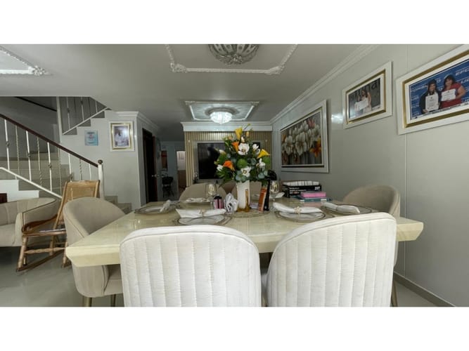 Casa de 5 alcobas en venta en Granjas De Provenza, Bucaramanga, 180 m² · foto 5 de 22