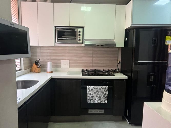 Apartamento de 3 alcobas en venta en Santa Barbara Occidental, Bogotá, 110 m² · foto 6 de 24