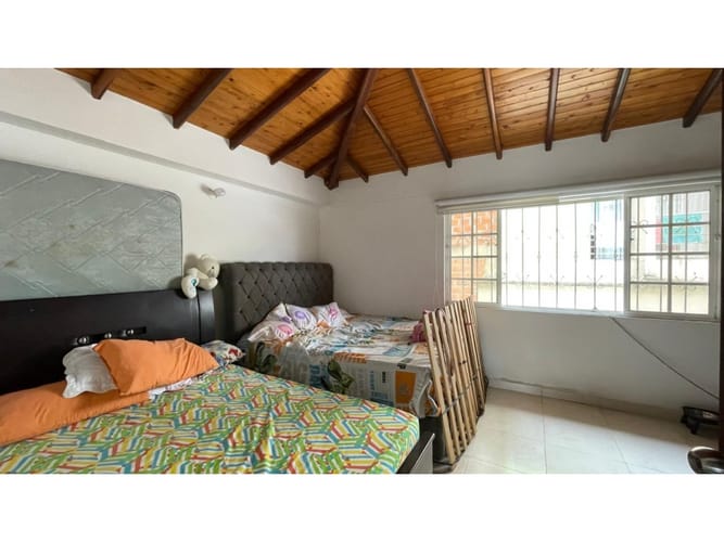 Casa de 5 alcobas en venta en Granjas De Provenza, Bucaramanga, 180 m² · foto 13 de 22