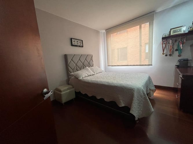 Apartamento de 3 alcobas en venta en Santa Barbara Occidental, Bogotá, 110 m² · foto 14 de 24