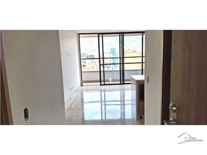 Apartamento de 3 alcobas en venta en Naranjal, Medellín, 84 m² · foto 5 de 17