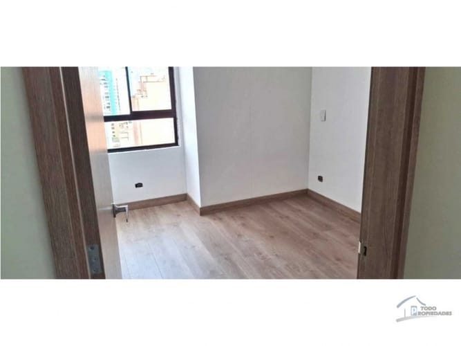 Apartamento de 3 alcobas en venta en Naranjal, Medellín, 84 m² · foto 7 de 17