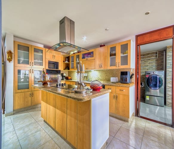 Apartamento de 3 alcobas en venta en Bellavista, Cali, 260 m² · foto 6 de 19