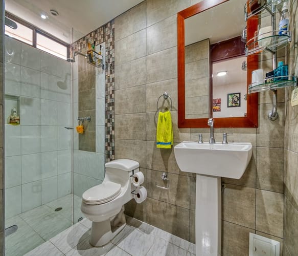 Apartamento de 3 alcobas en venta en Bellavista, Cali, 260 m² · foto 14 de 19
