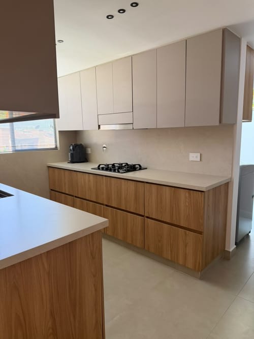 Casa de 4 alcobas en venta en Loma De Las Brujas, Envigado, 379 m² · foto 3 de 23