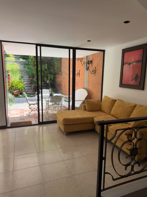Casa de 4 alcobas en venta en Loma De Las Brujas, Envigado, 379 m² · foto 9 de 23
