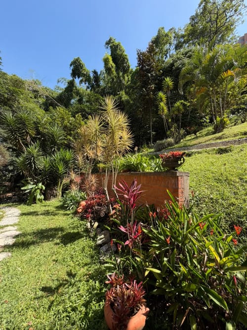 Casa de 4 alcobas en venta en Loma De Las Brujas, Envigado, 379 m² · foto 10 de 23