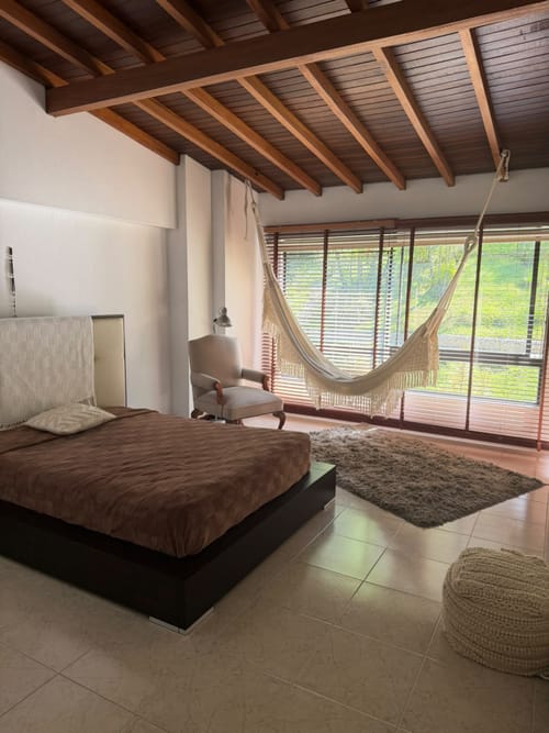Casa de 4 alcobas en venta en Loma De Las Brujas, Envigado, 379 m² · foto 18 de 23